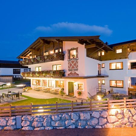 Landhotel Foehrenhof เอลล์เมา ภายนอก รูปภาพ