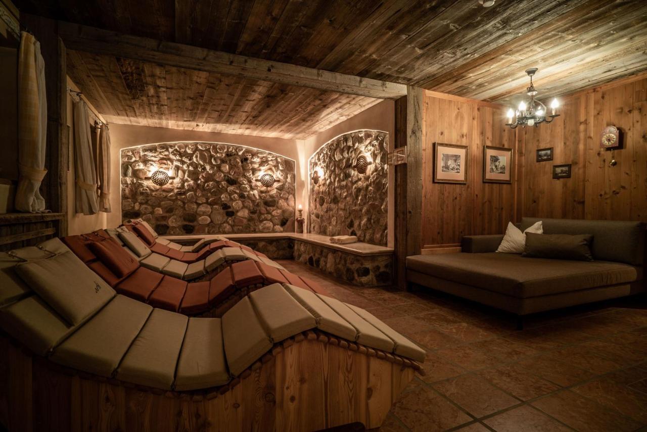 Landhotel Foehrenhof เอลล์เมา ภายนอก รูปภาพ