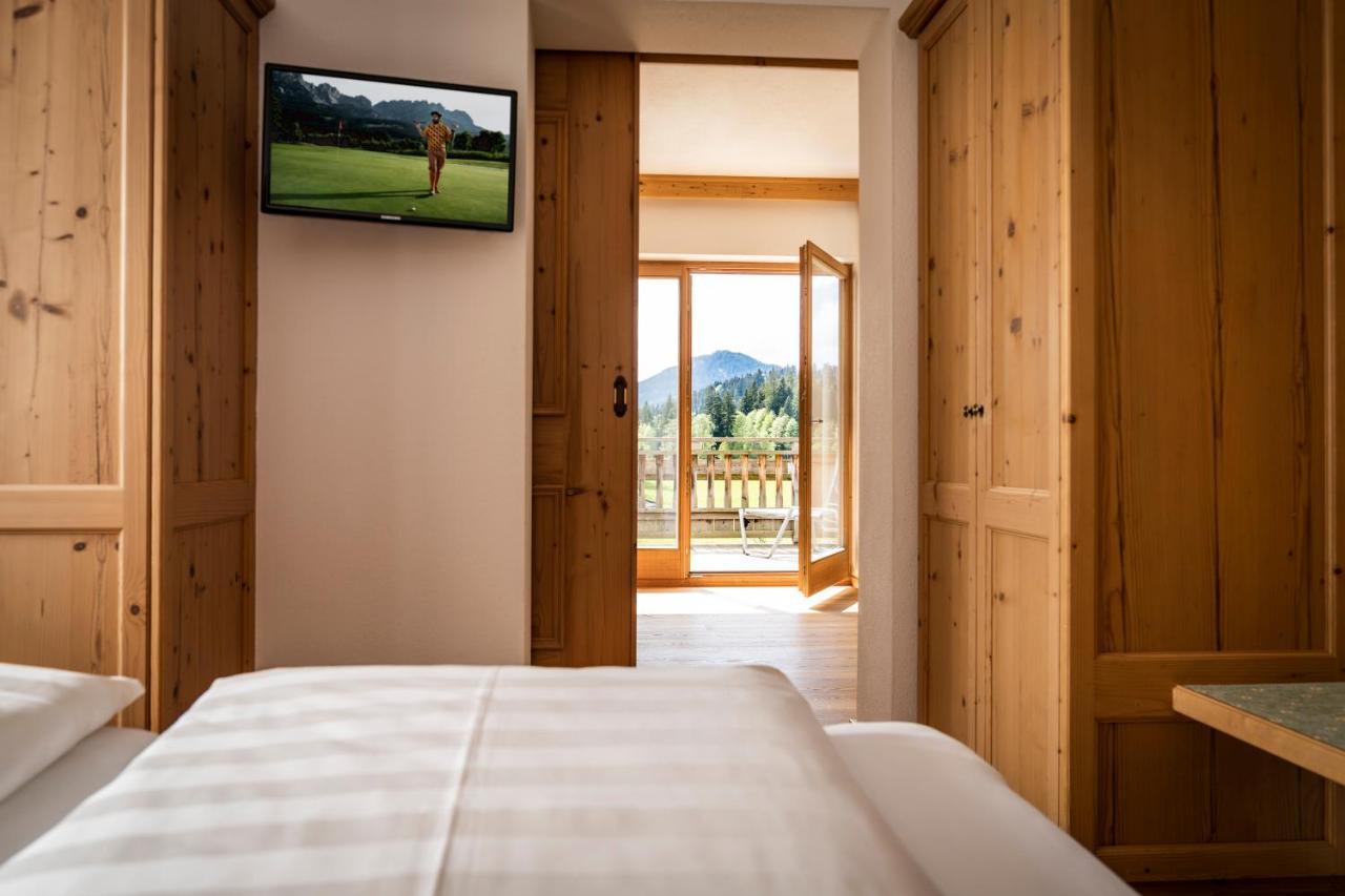 Landhotel Foehrenhof เอลล์เมา ภายนอก รูปภาพ