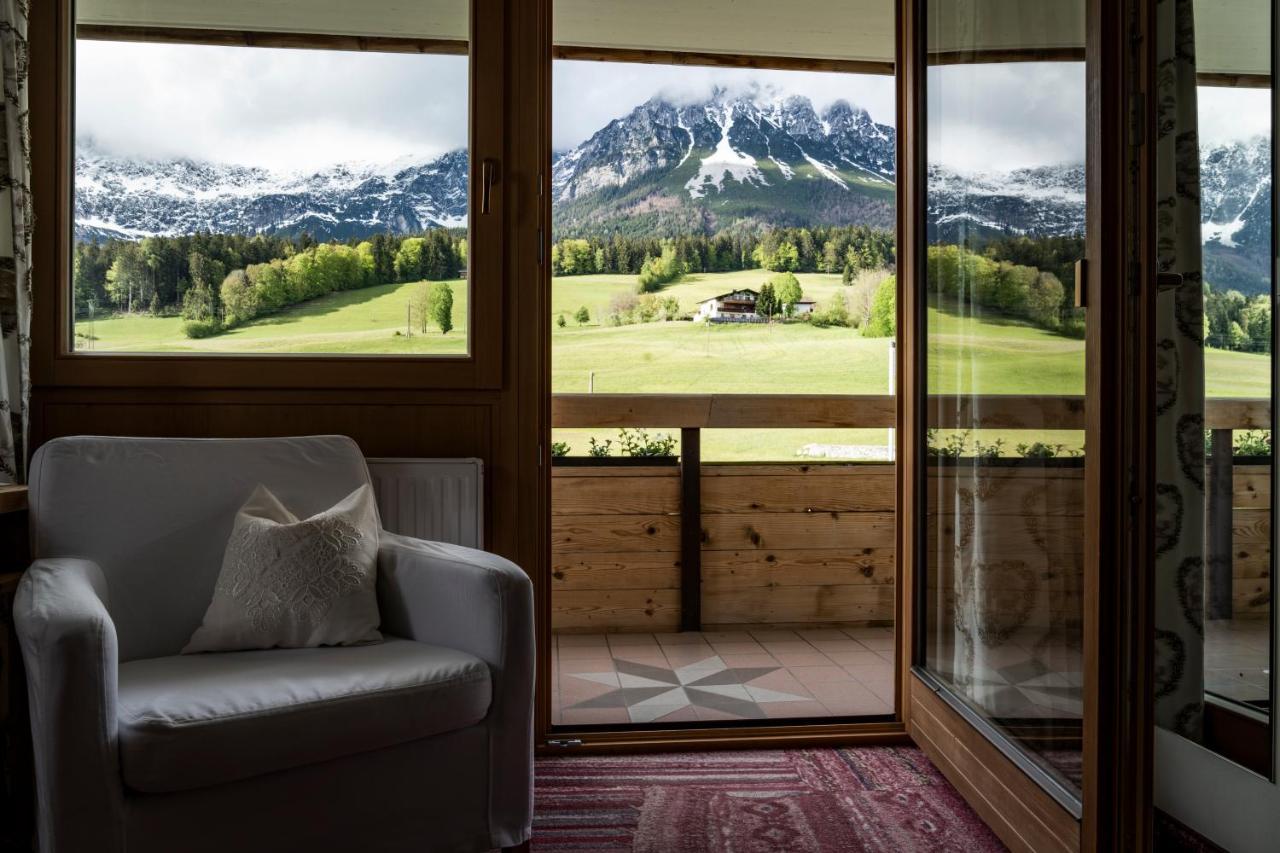 Landhotel Foehrenhof เอลล์เมา ภายนอก รูปภาพ