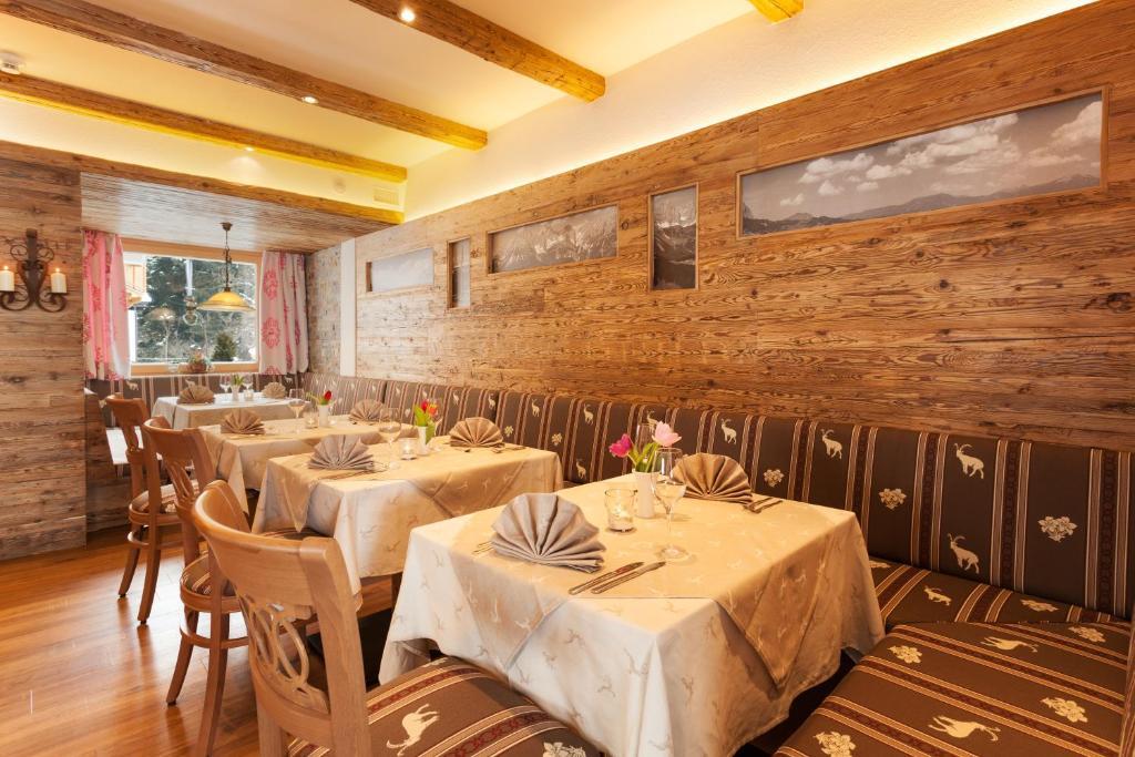 Landhotel Foehrenhof เอลล์เมา ภายนอก รูปภาพ