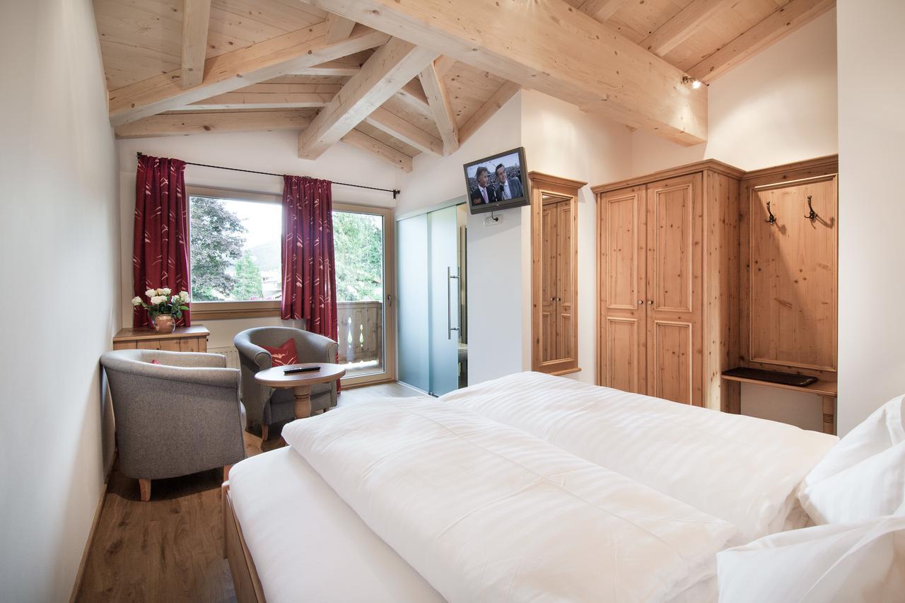 Landhotel Foehrenhof เอลล์เมา ภายนอก รูปภาพ